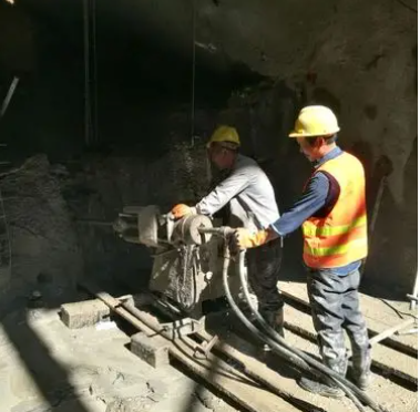 城厢水下抗分散灌浆料特点 水下不分散注浆料介绍