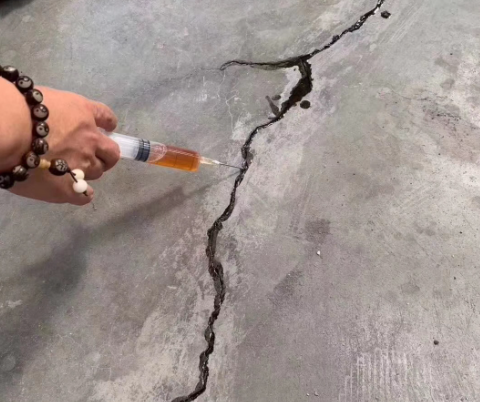 城厢混凝土裂缝修补技术详解​